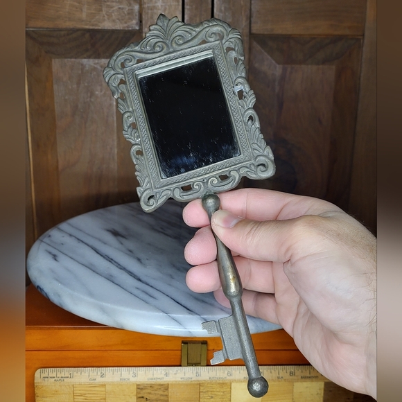 Vintage Ornate Handheld Mirror with Key Handle - Picture 3 of 13